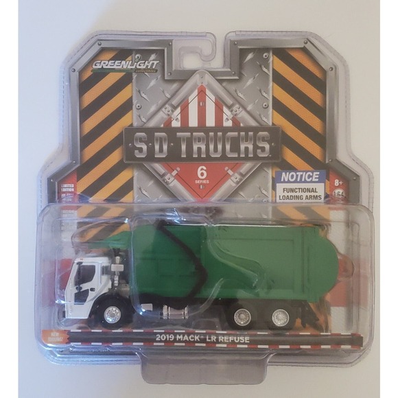 2019 Mack LR Refuse Truck Greenlight 1/64 New - Picture 1 of 2